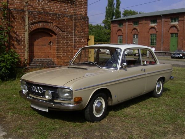 Audi 60